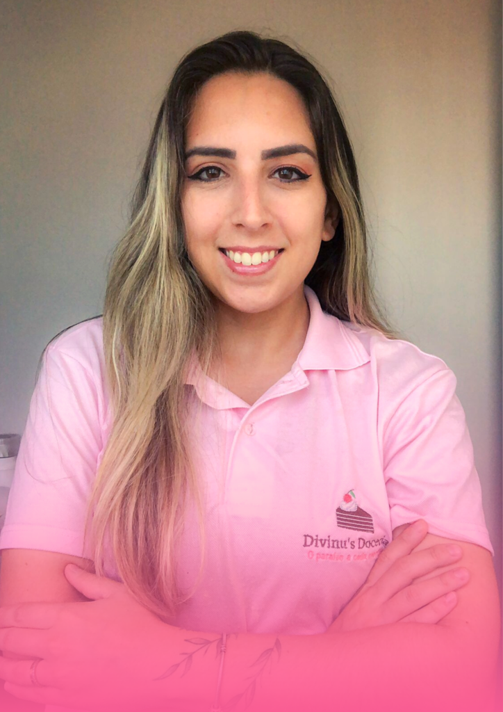 Jéssica, confeiteira e criadora da Divinu's Doceria